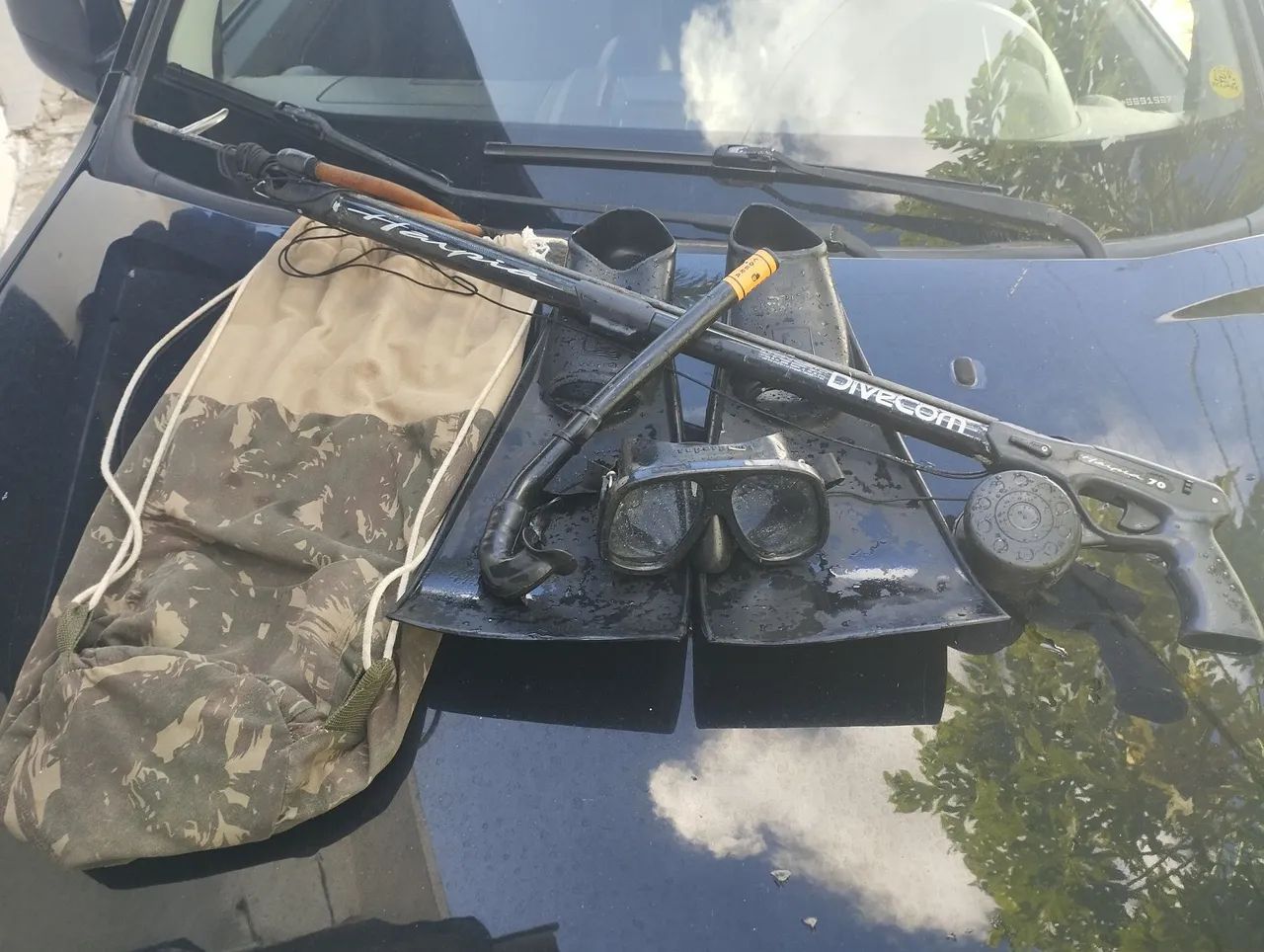 Kit de Mergulho Arbalete, Máscara, Snorkel, Nadadeira e Bolsa camuflada.