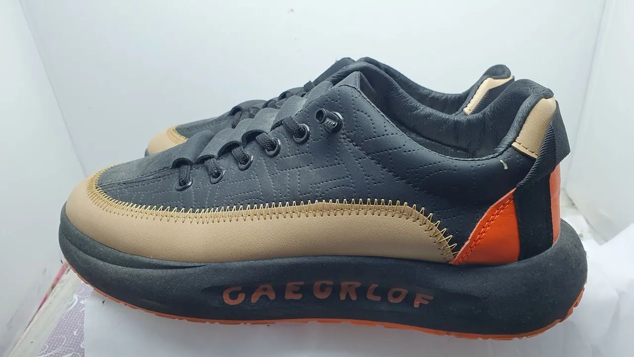 Tênis Masculino Preto e Laranja - Foto 2