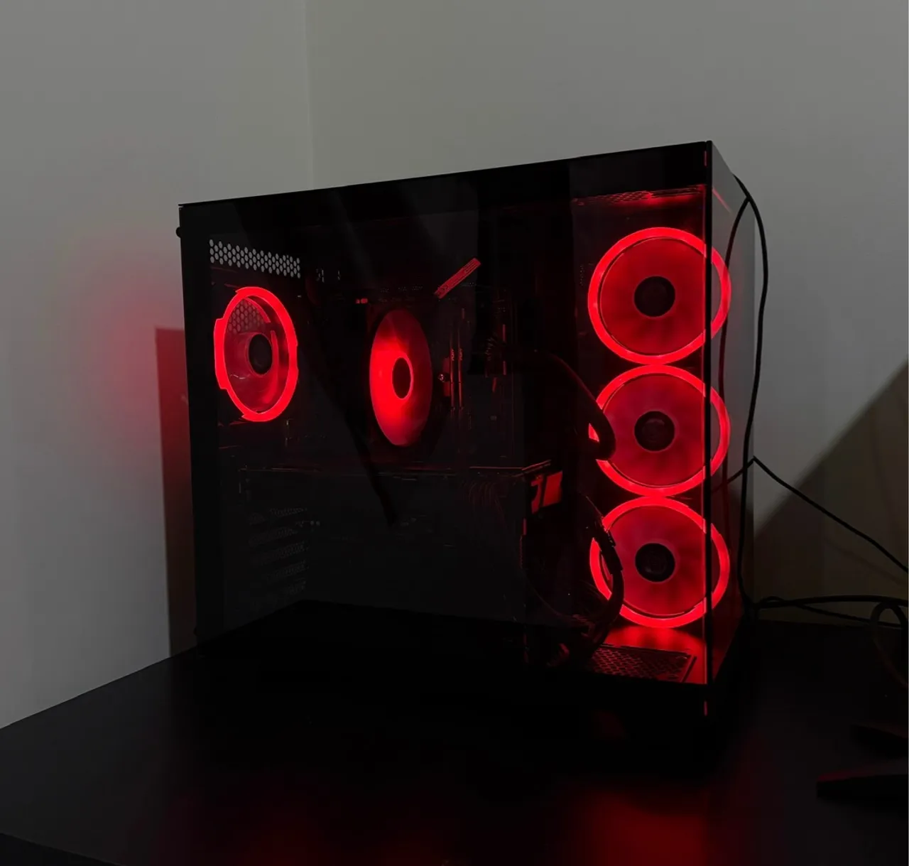 PC Gamer i9 12900KS RTX 4070 GDDR6X 32GB RAM 512GB SSD NVMe
