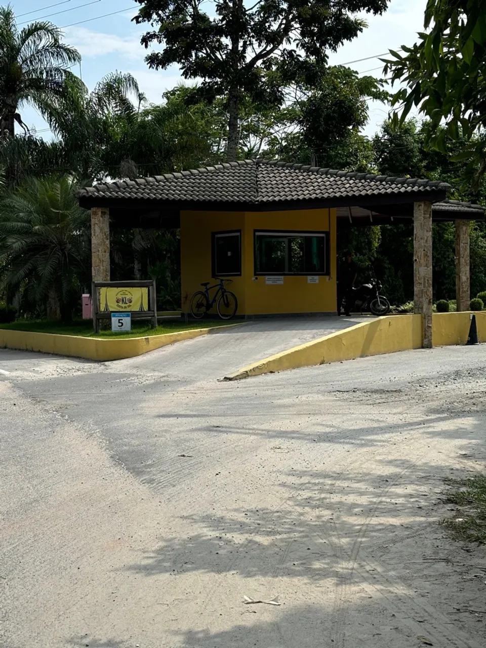 TERRENO A VENDA NO LOTEAMENTO COSTA DO SOL EM BERTIOGA