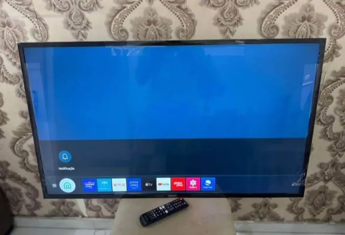 43-inch Smart TV64318195354242120