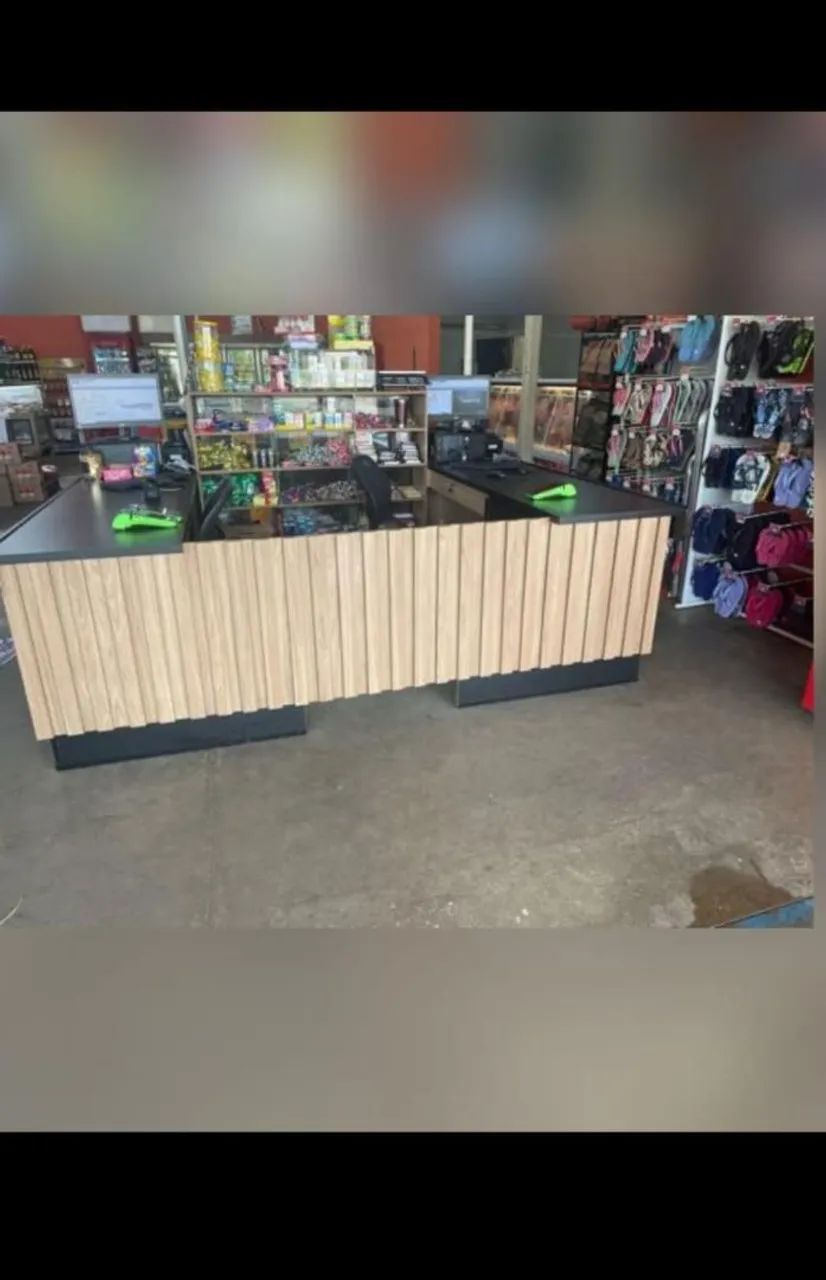 Balcão Comercial Moderno