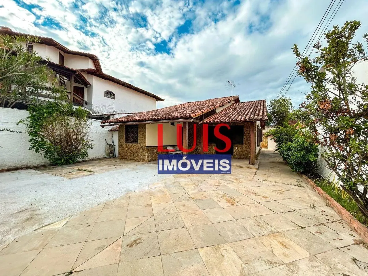 Casa com 4 dormitórios para alugar, 180 m² por R$ 4.642/mês - Itaipu - Niterói/RJ CA8108