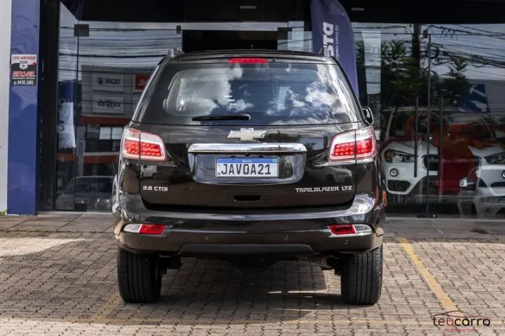 Trailblazer 2.8 TD 4x4 - impecável e com 7 lugares - Foto 5