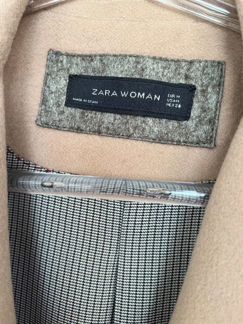 Casaco M da Zara em lã na cor Camelo, na altura dos joelhos.  - Foto 3