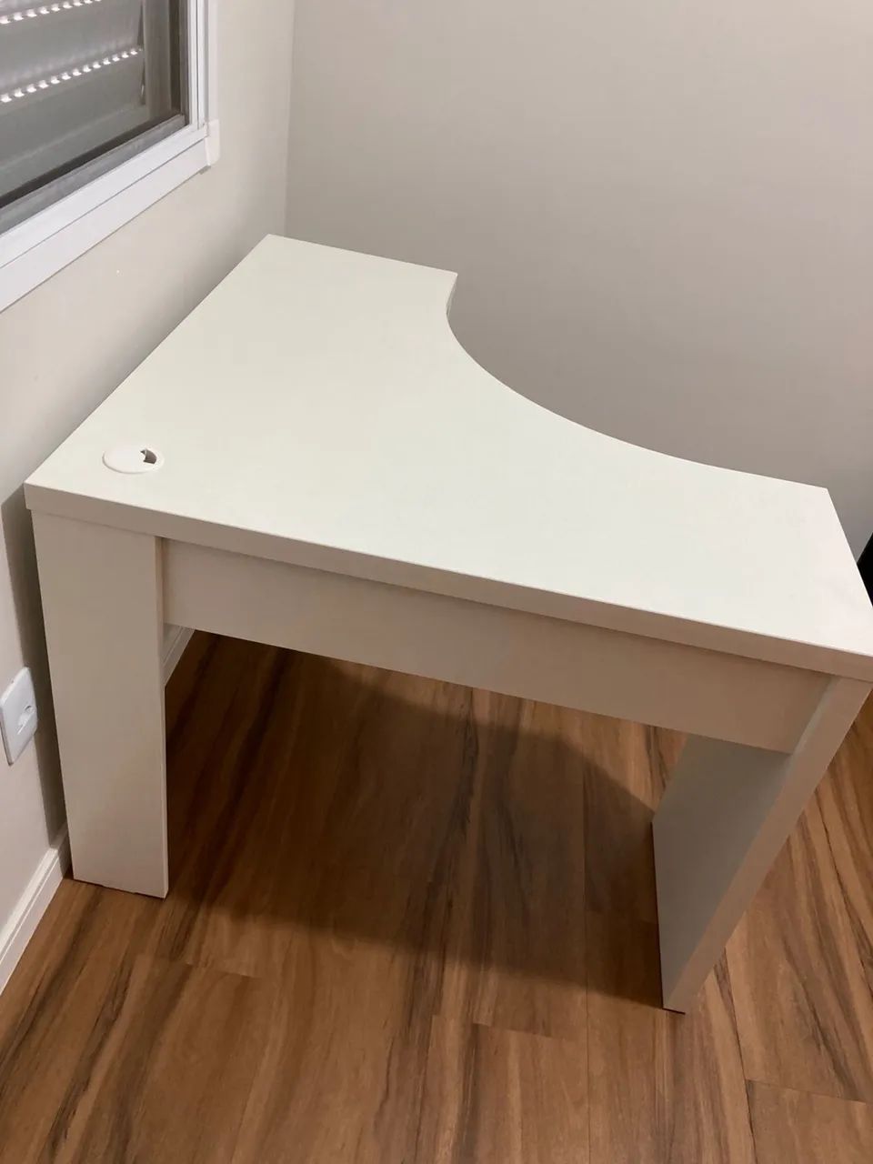 Mesa de escritório de canto branca