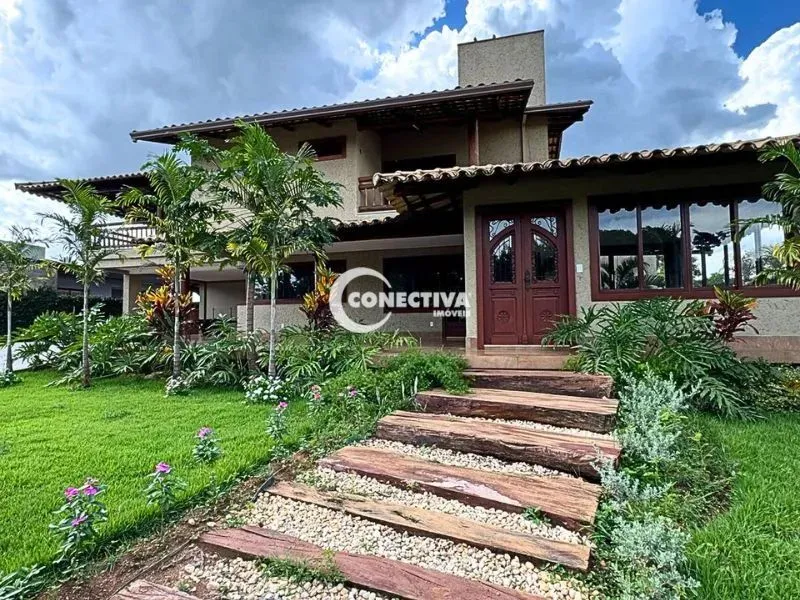 Sobrado Elegante no Reserva da Coroa - Conforto e Natureza em Harmonia