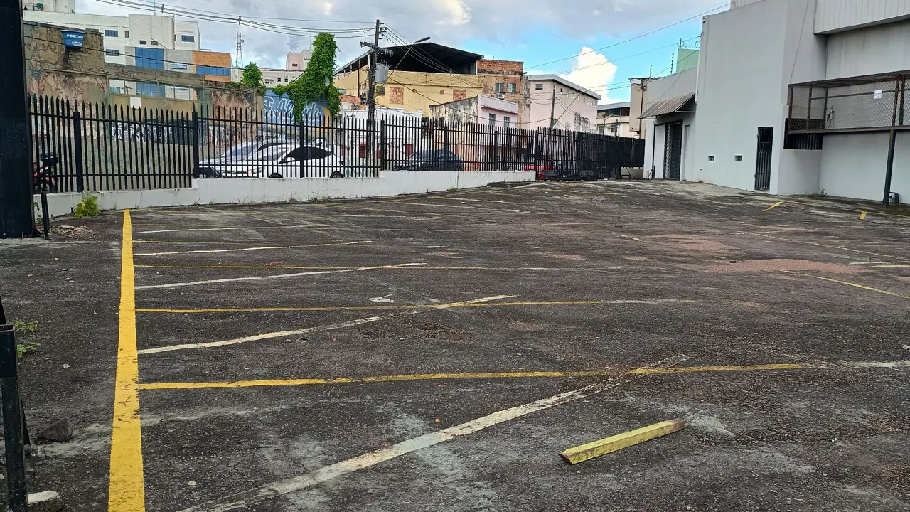 Ponto Comercial com Galpão para locação 800m2. em ótima localização