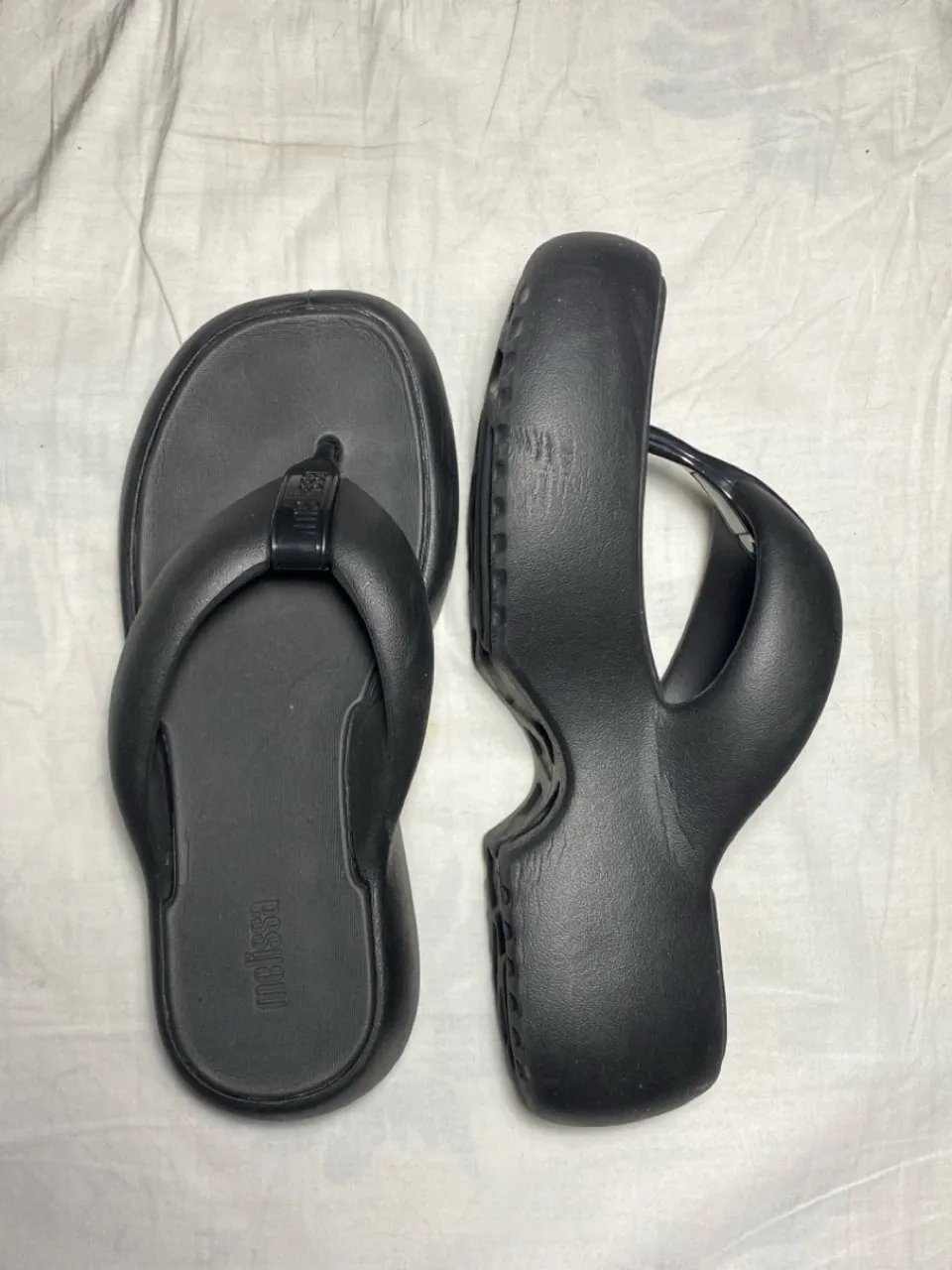 Chinelo Melissa Preto - Conforto e Estilo!