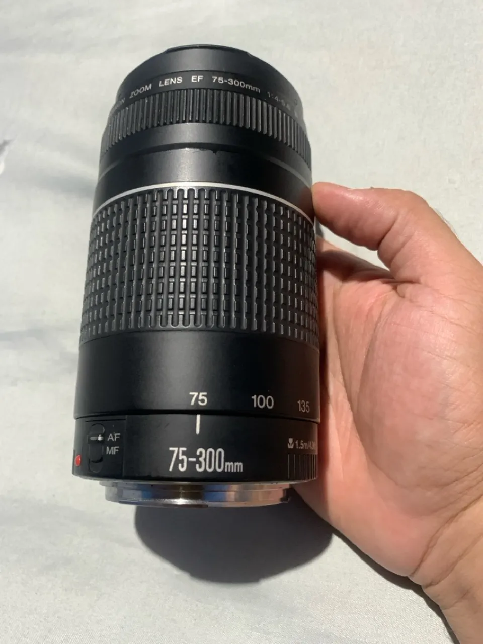 Lente Canon EF 75-300mm