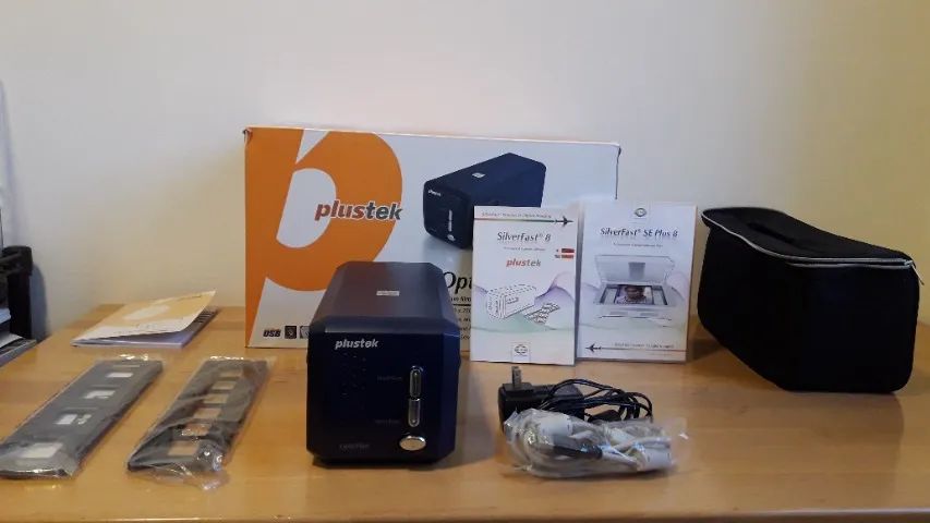 Plustek Opticfilm 8100 (Scanner para negativos fotográficos