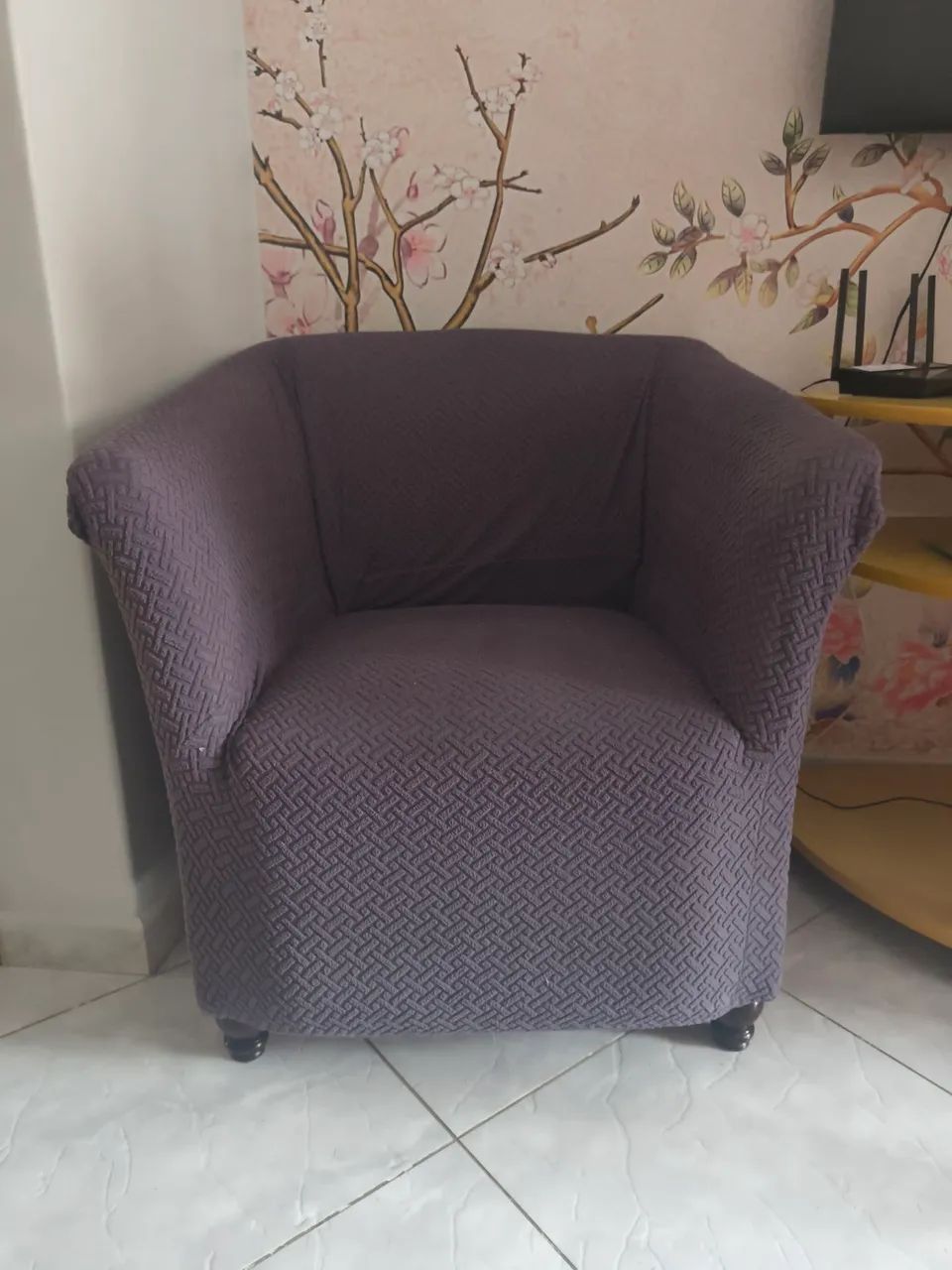 Vendo 2  poltronas R$ 150,00 cada. No centro de BC 
