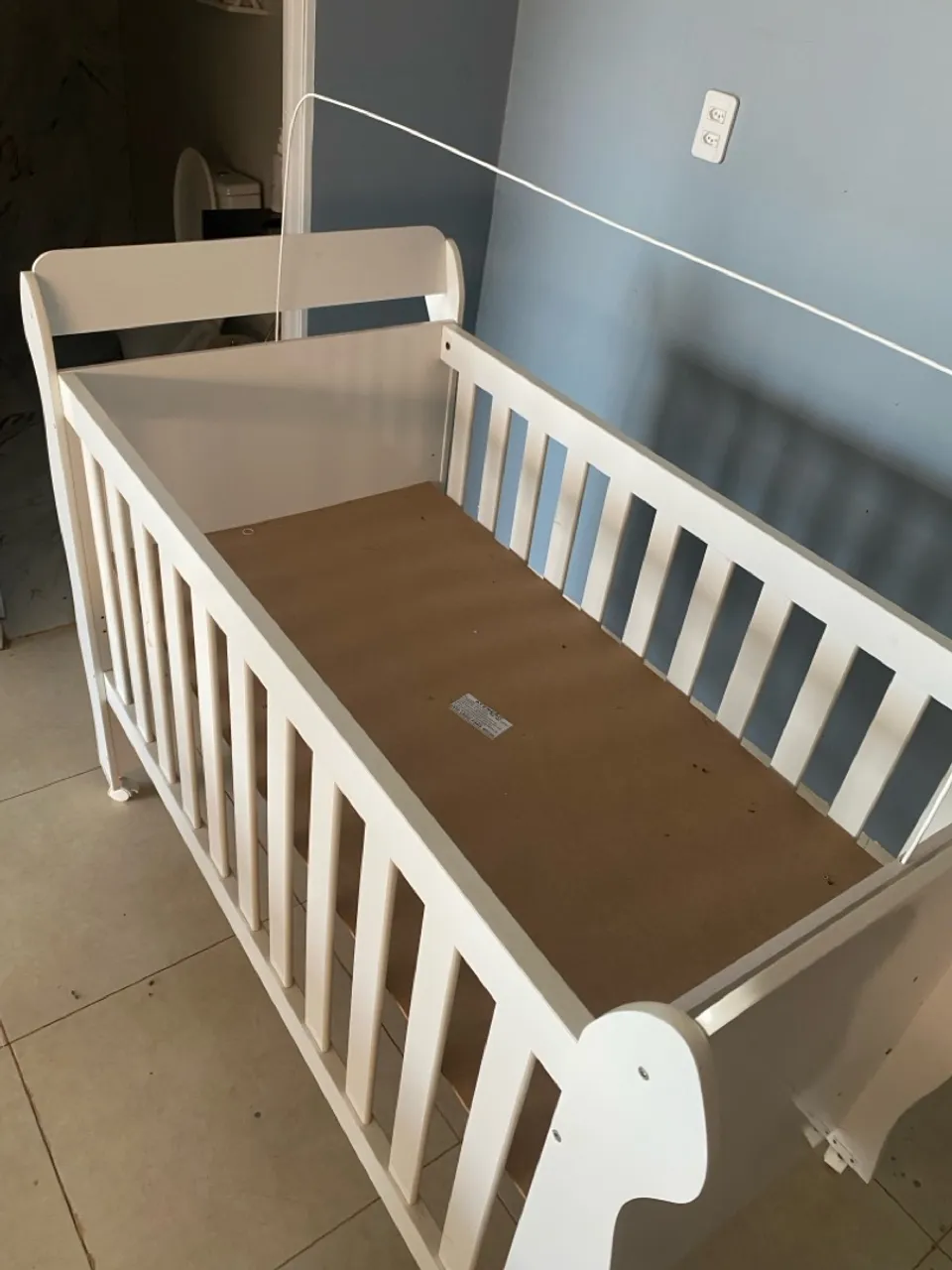 Berço infantil branco