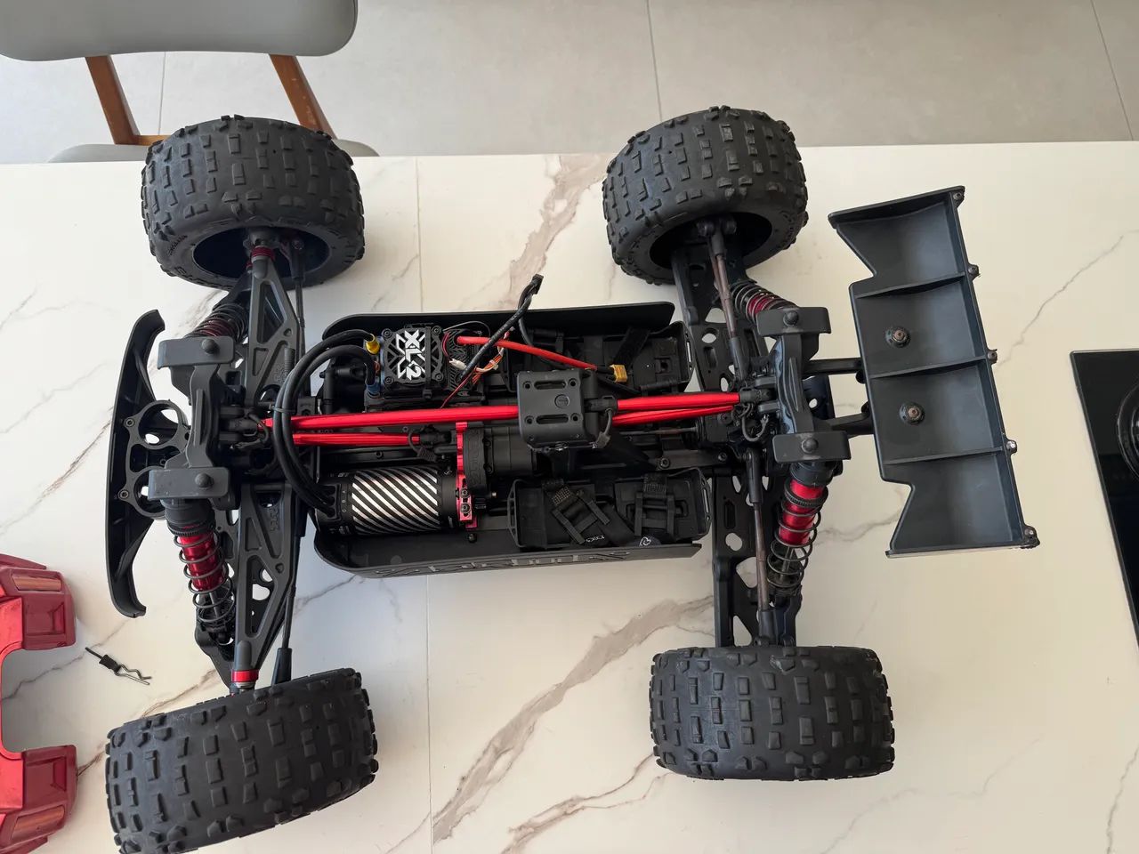 Automodelo Arrma outcast 8s 1/5  - Foto 4