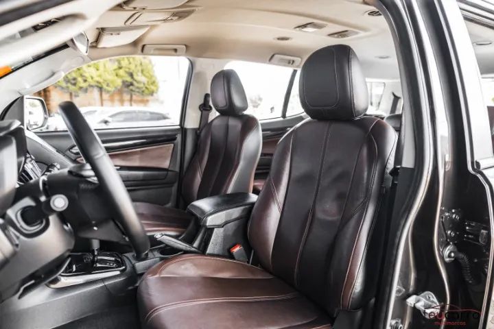 Trailblazer 2.8 TD 4x4 - impecável e com 7 lugares - Foto 10