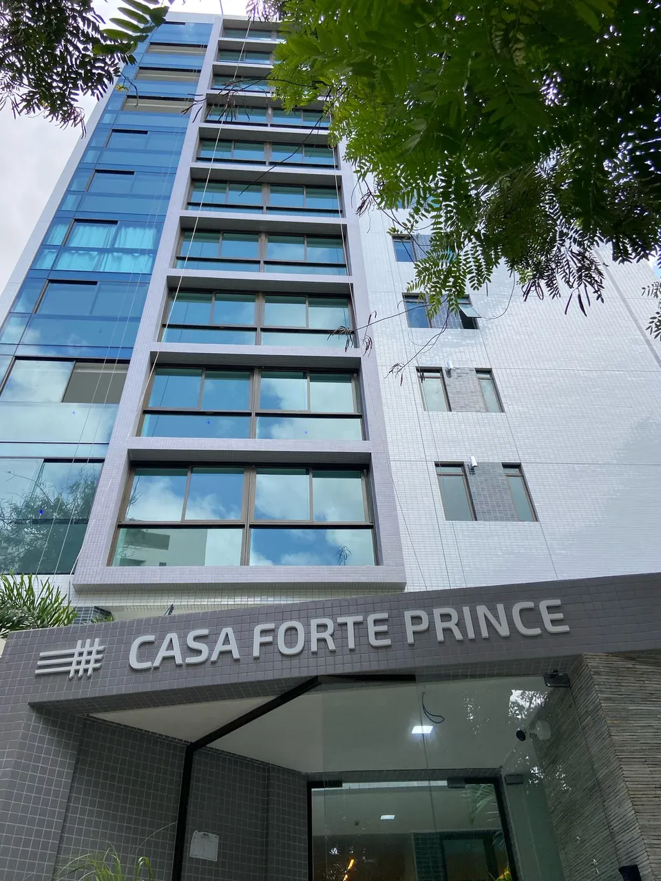 Excelente Flat em Casa Forte, oportunidade unica.