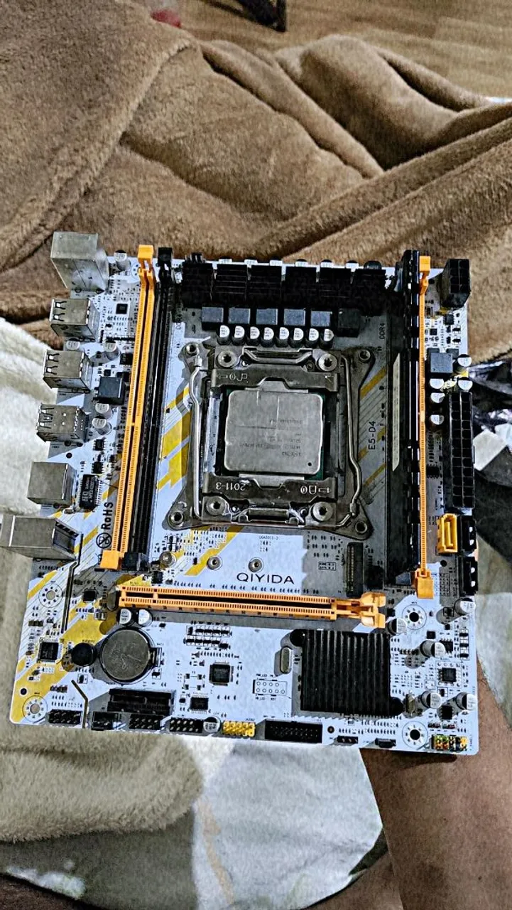 Placa Mãe QIYIDA X79 LGA2011