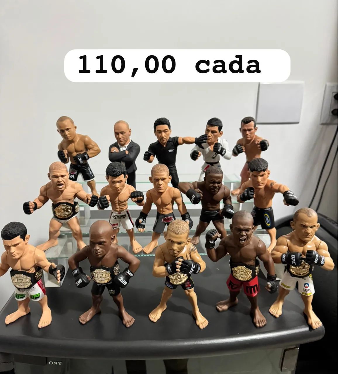 Bonecos UFC Round 5 - Hobbies e coleções - Barro Preto, Mariana