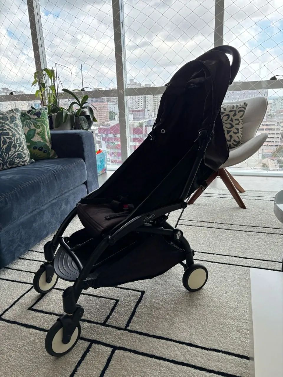 Carrinho Yoyo Babyzen compacto, leve e perfeito pra correria do dia a dia! - Foto 3