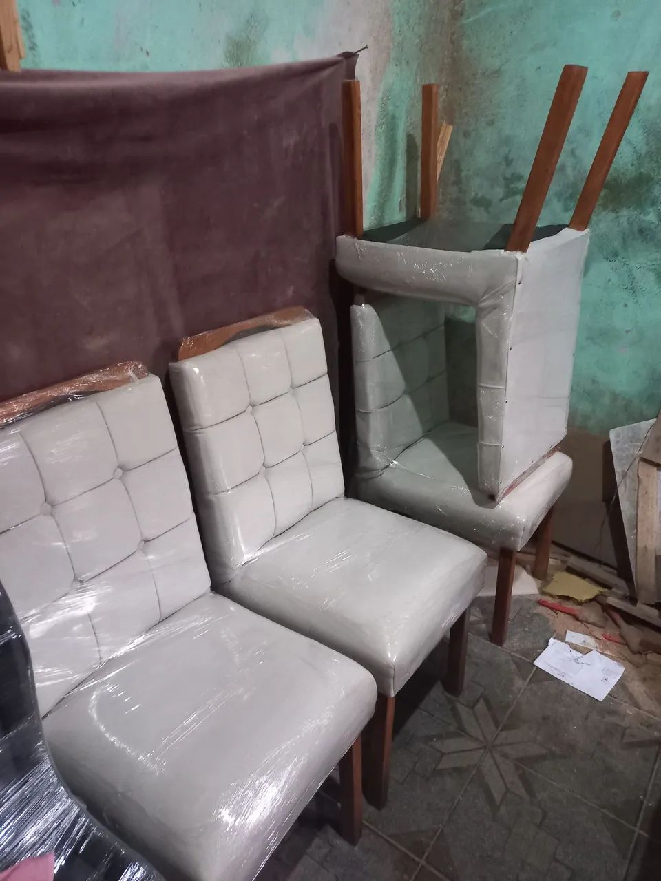 Jogo de  Cadeiras Estofadas  - Foto 2