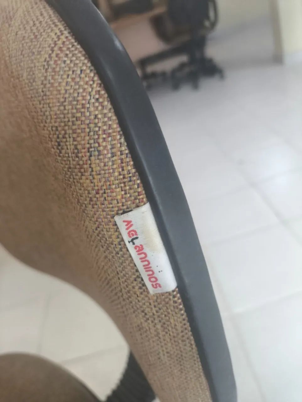 Cadeira de escritório com rodinhas e braço  - Foto 3