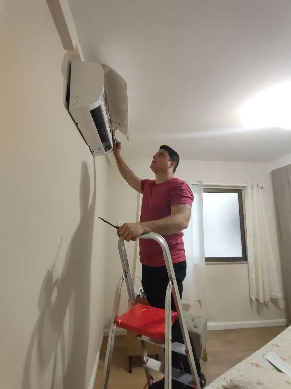 Instalação, limpeza e troca de peças de ar condicionado. - Foto 5