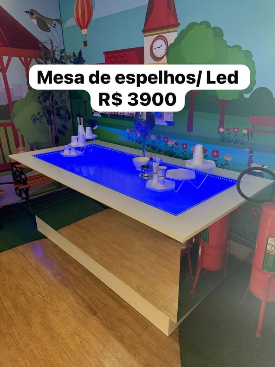 Mesa de Espelhos com Led RGB