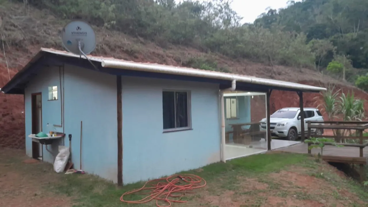 Chácara com casa de 2qts Santa Isabel