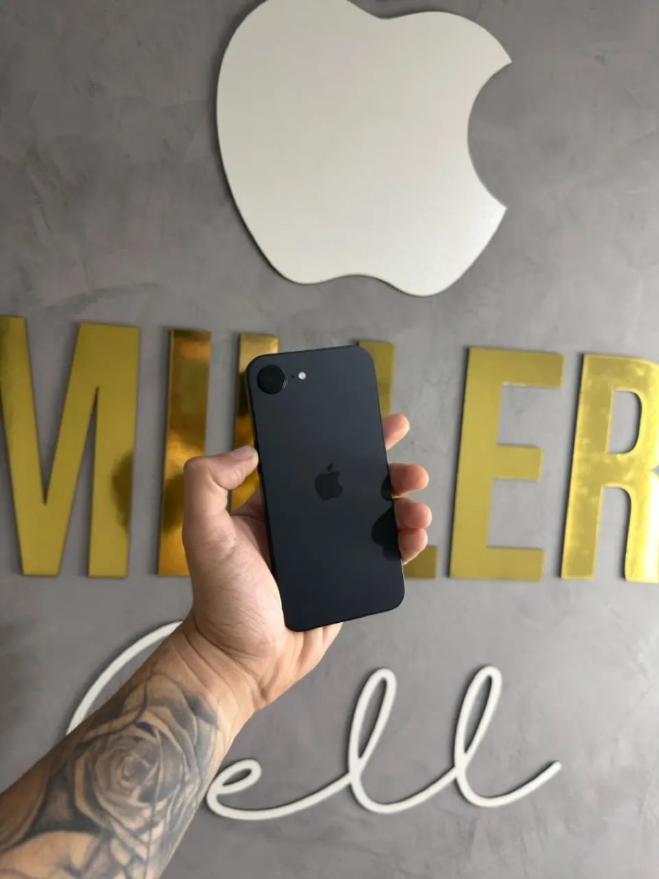 iPhone 16e 128GB completo caixa capinha e película 