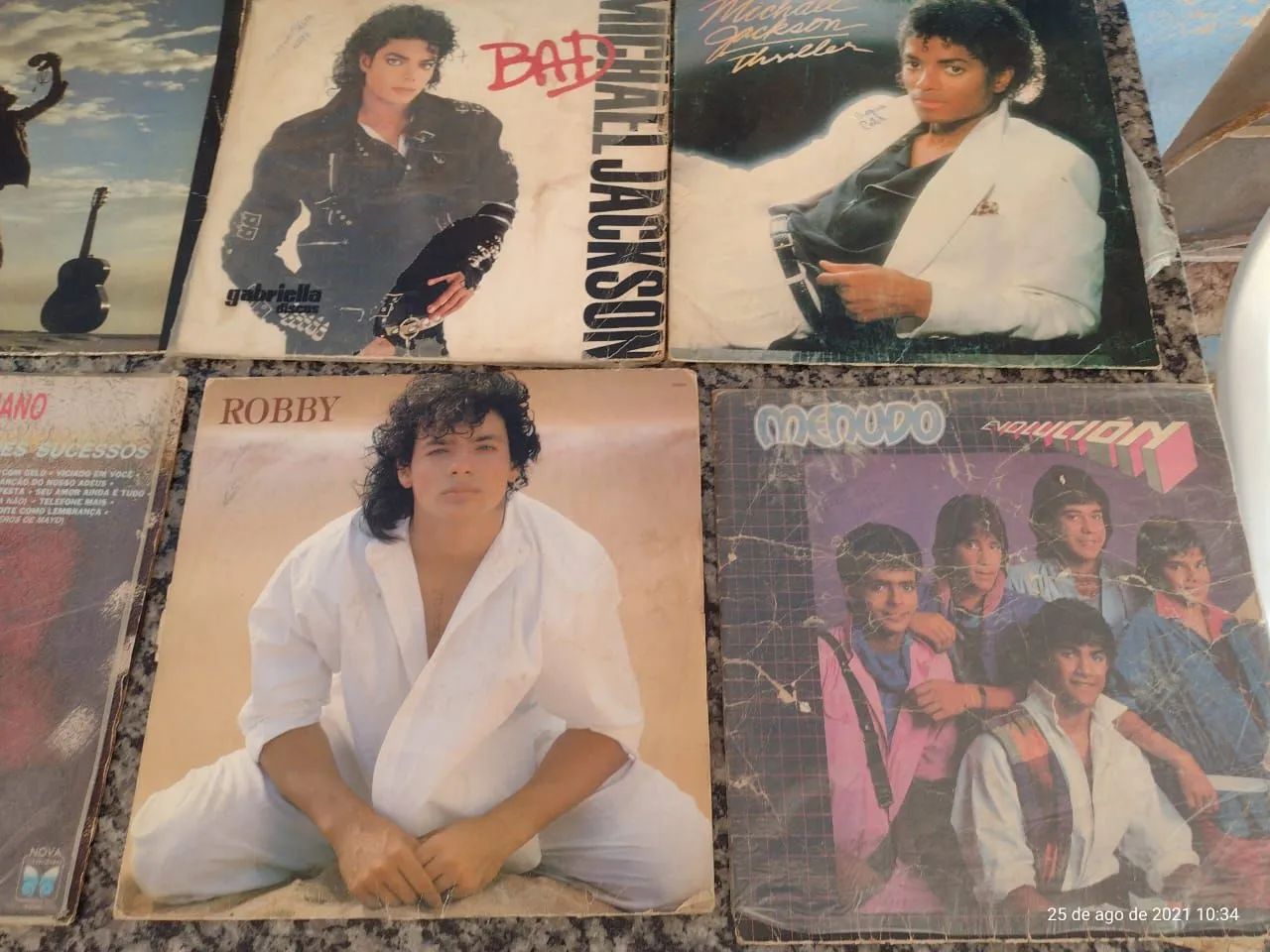 Lotes de Vinil - Michael Jackson, Menudo, Robby e Outros