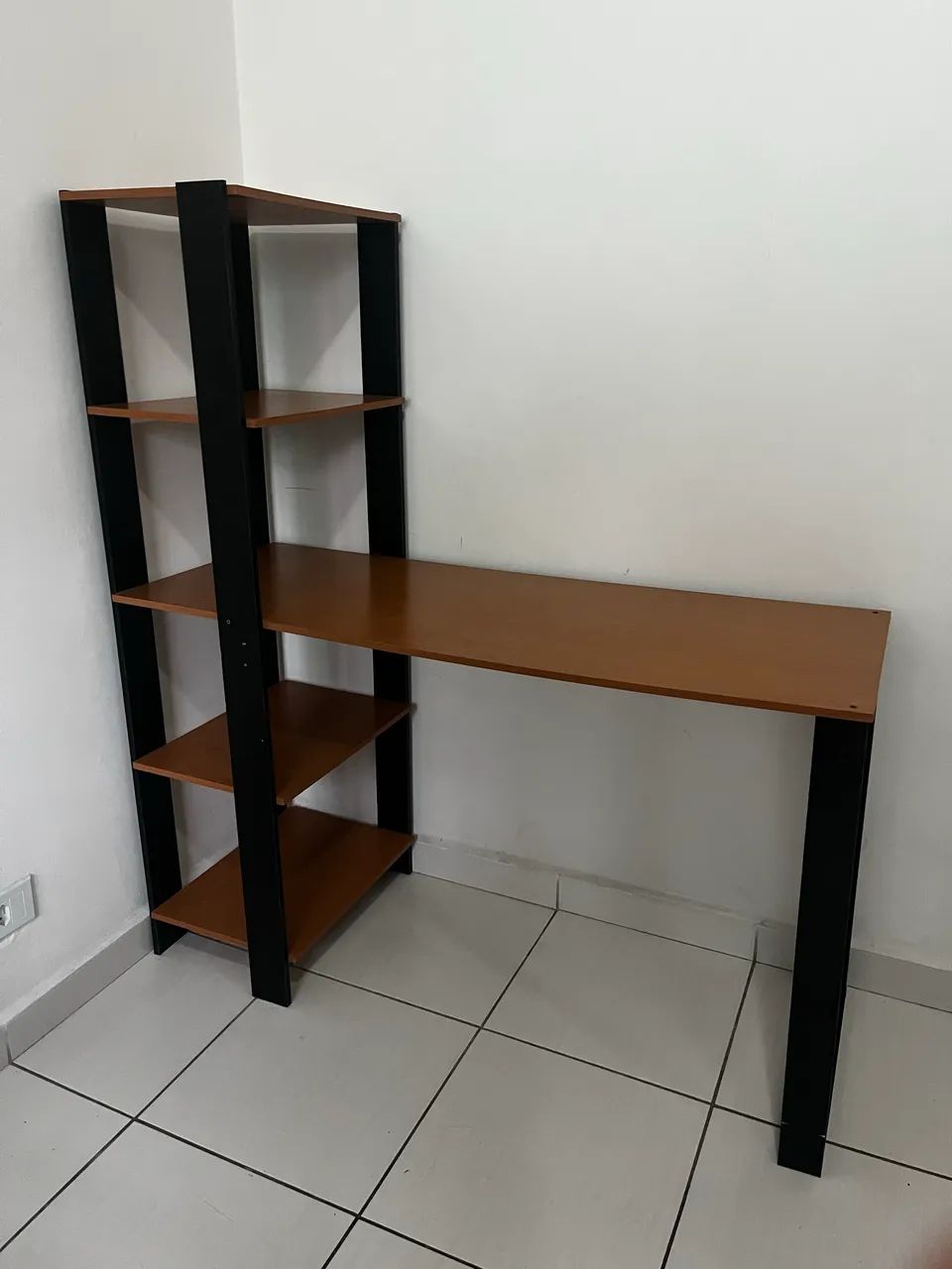 Mesa de escritório com prateleiras industrial MDF - Foto 3