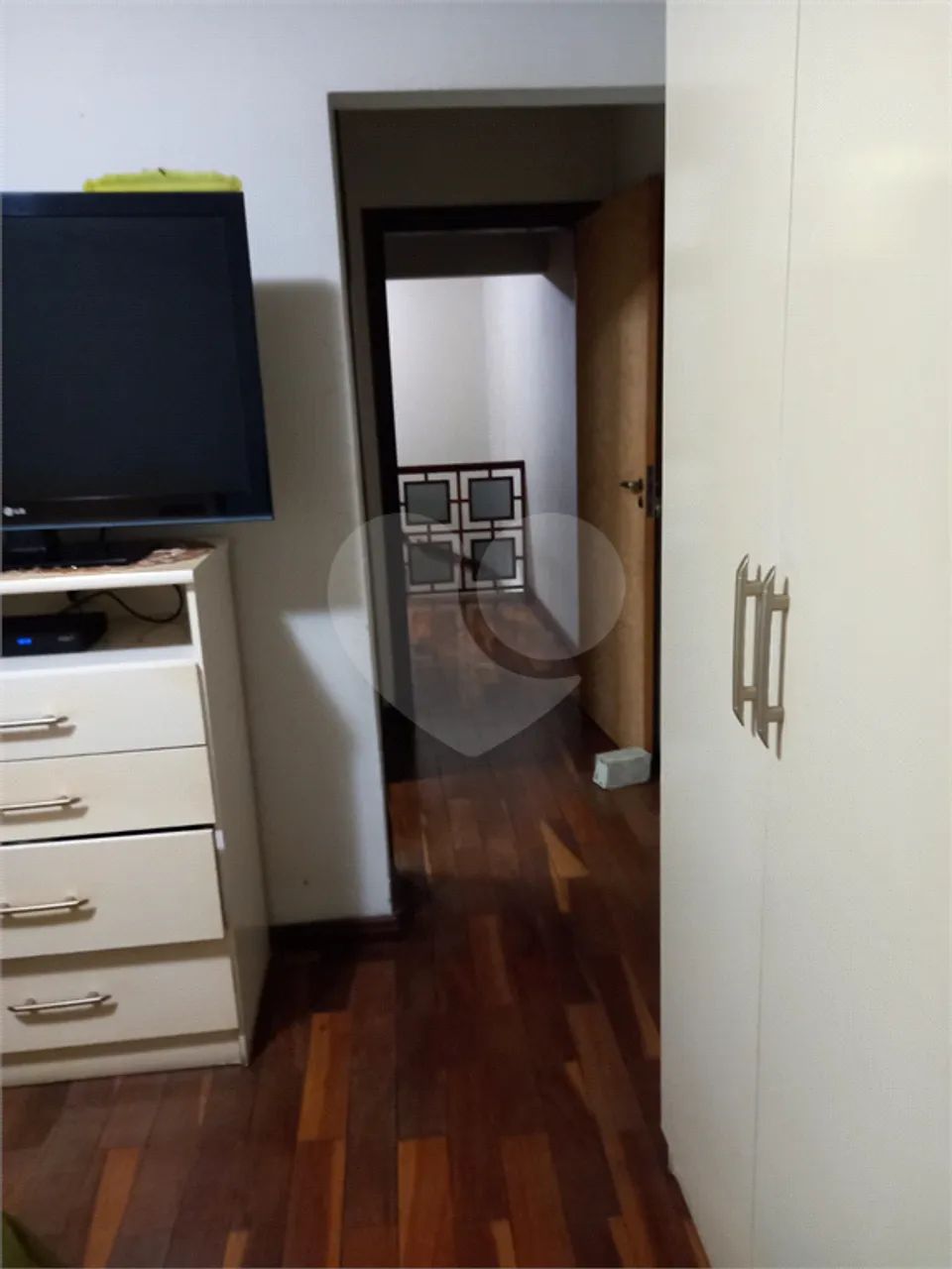 Casa 2 dormitórios com ponto comercial - Foto 4