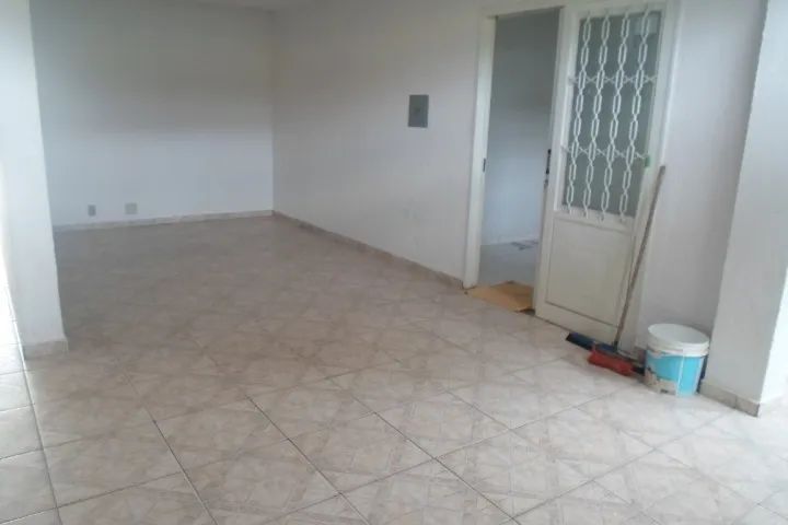 Sobrado de 3 quartos para venda QD 27 do Paranoá.