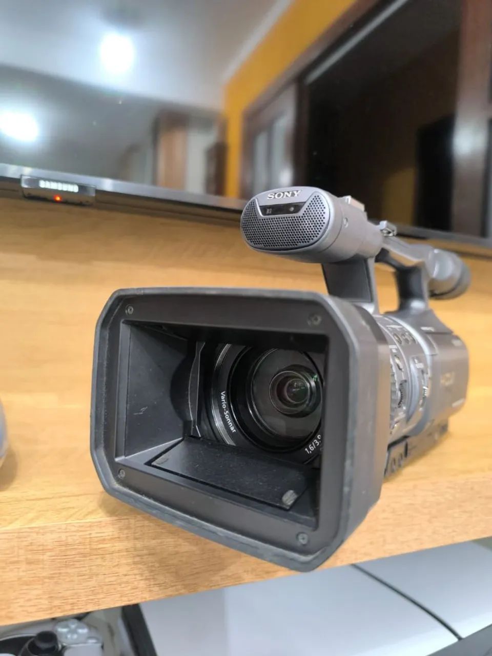 SONY HDR-FX7 R$ 2.500 - Foto 4