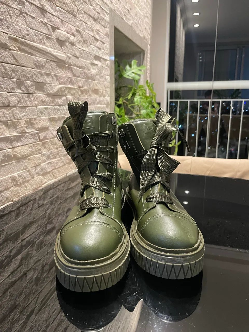 bota coturno bold schutz 39