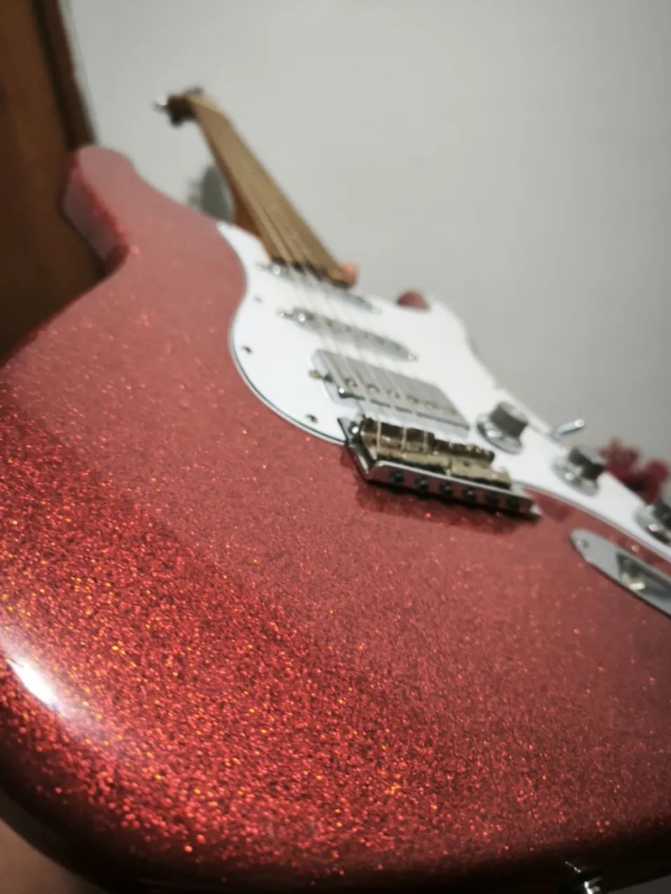 guitarra studebacker sparckle red strato HSS - Foto 5