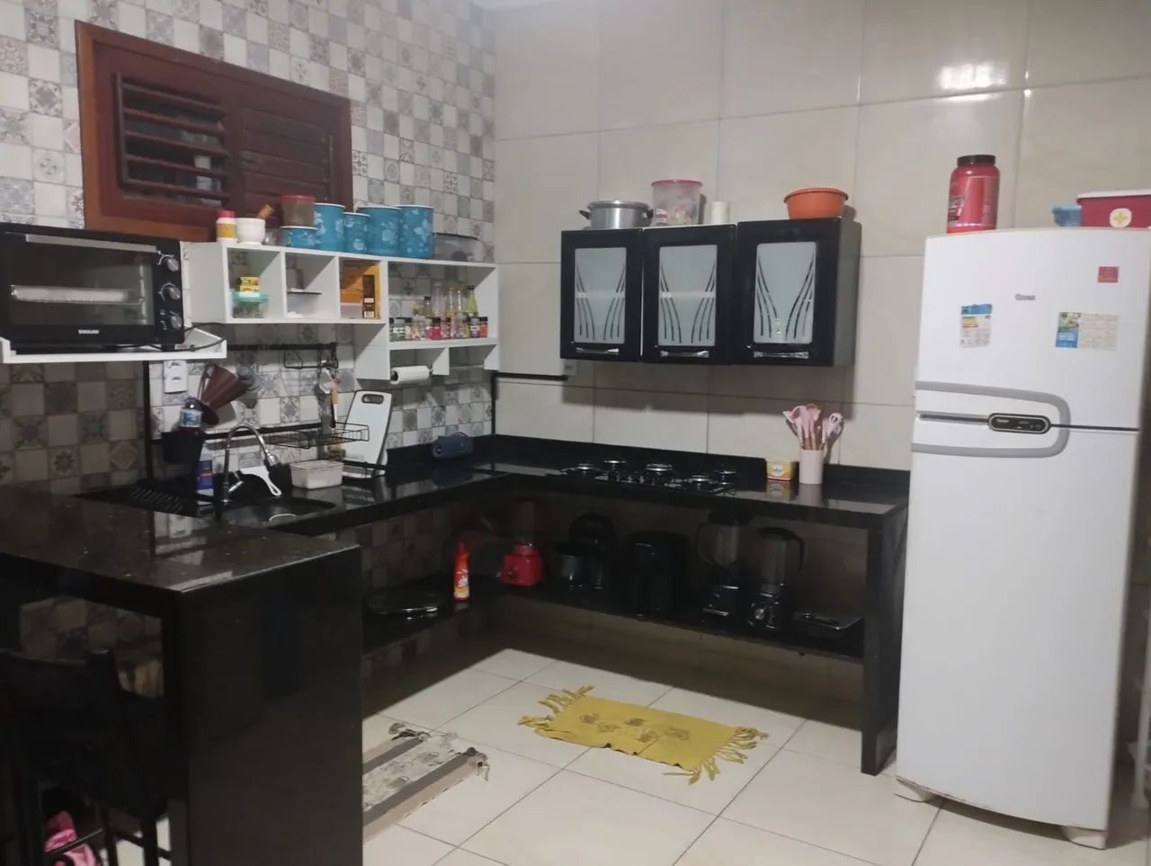 Vendo casa com 3 quartos sendo uma suíte  - Foto 4