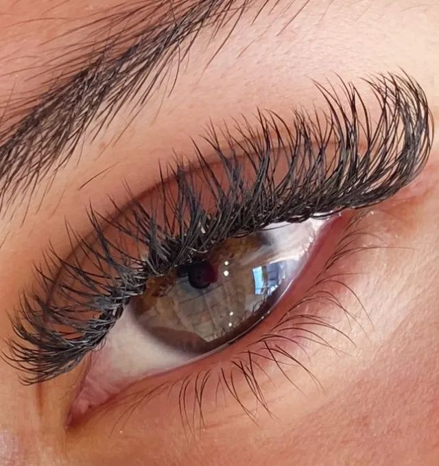 EXTENSÃO DE CILIOS / SALÃO DE BELEZA * - Foto 2
