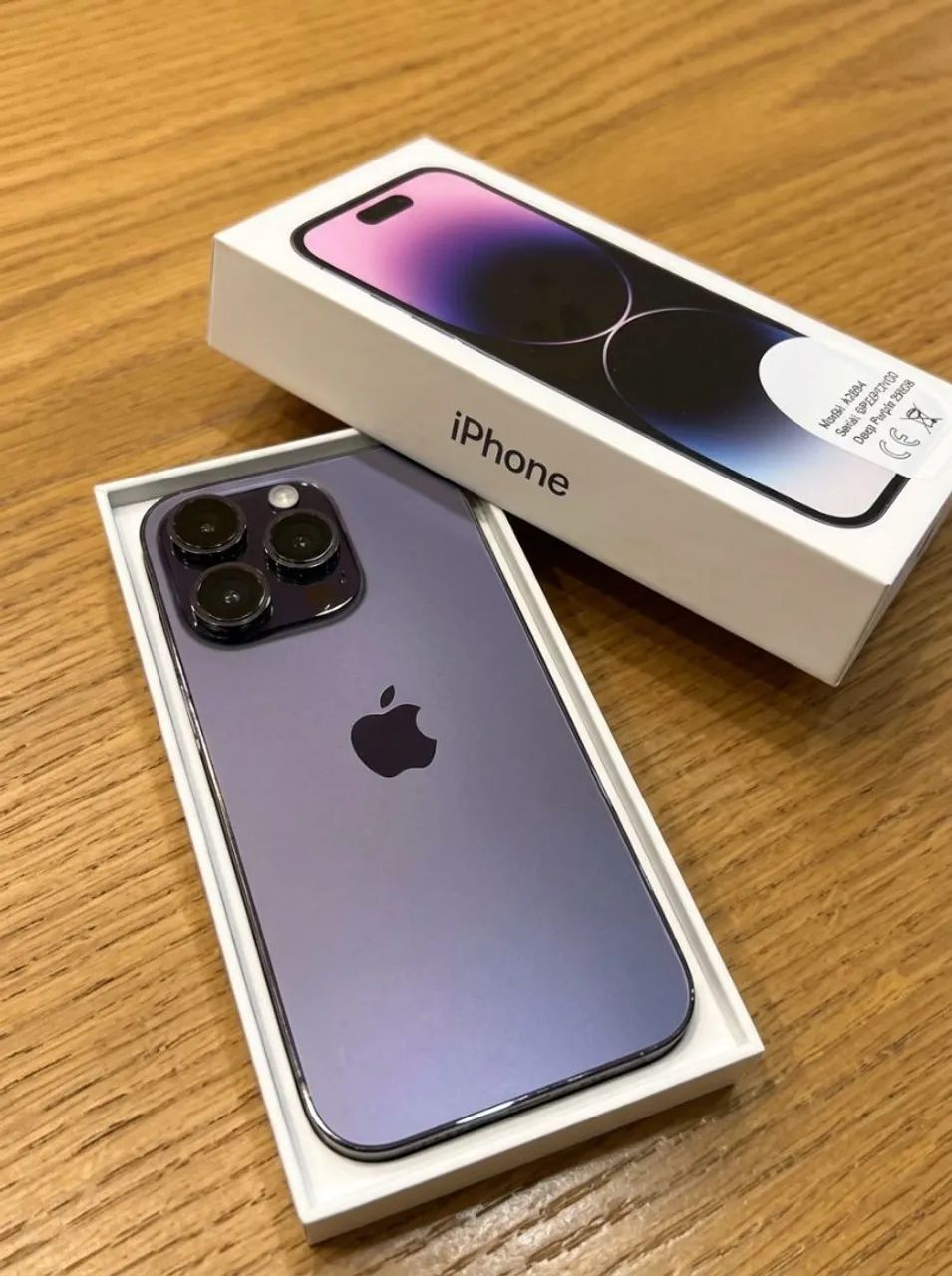iPhone 14 pro, roxo