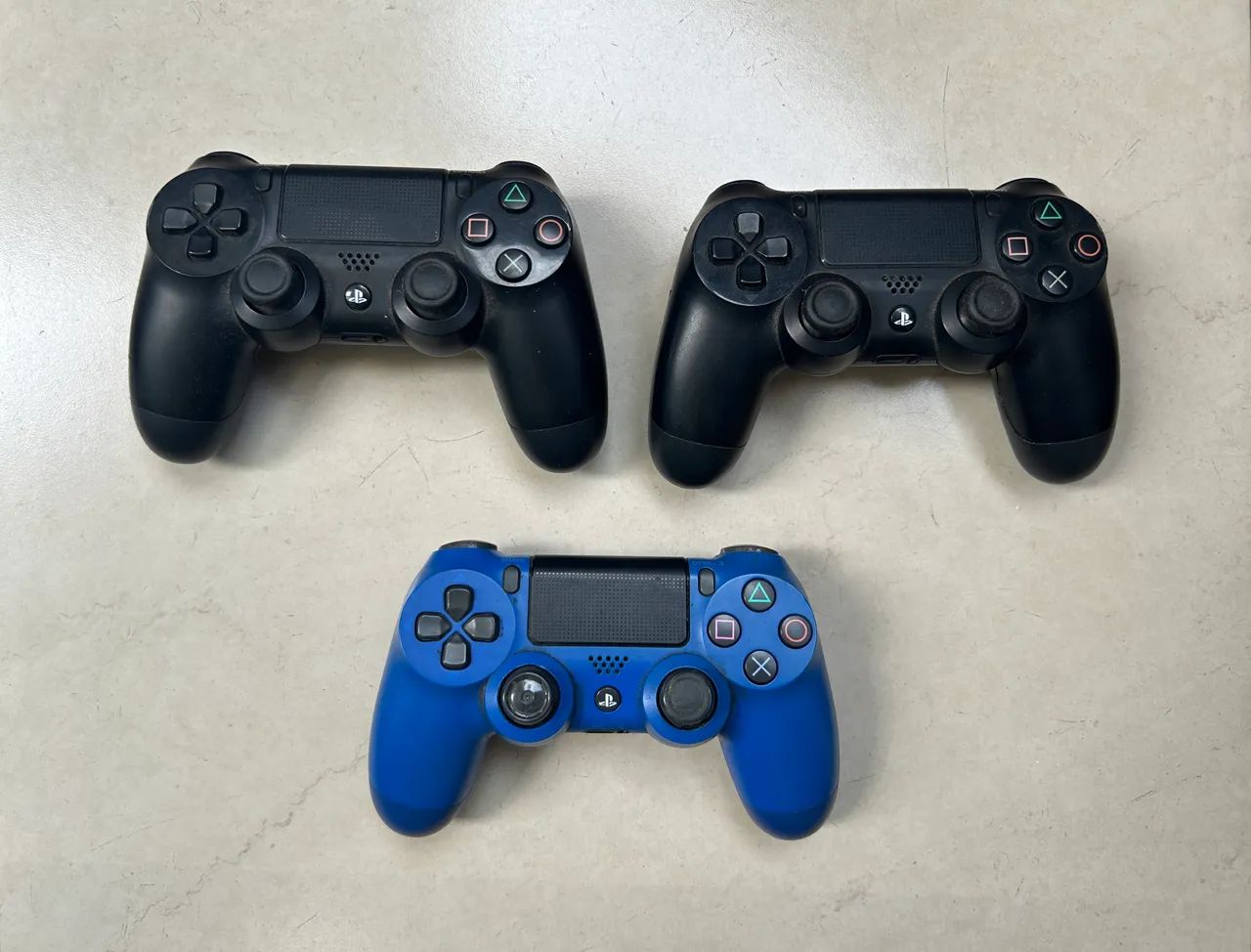 PS4 + 3 JOGOS + 3 CONTROLES - Foto 5