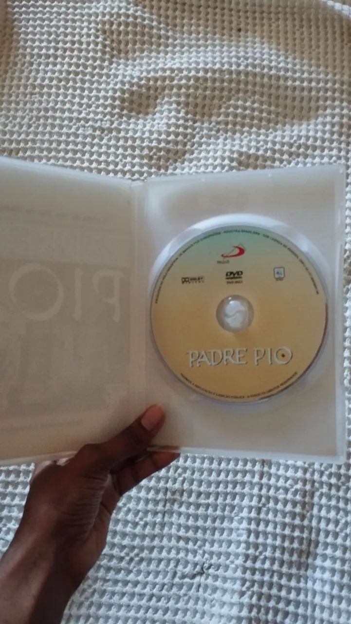 DVD original "Padre Pio" Minissérie completa - Foto 3