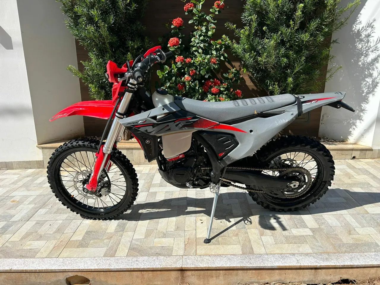 オフイン MXF 250ts 2022 2025 - 1482259028 | OLX