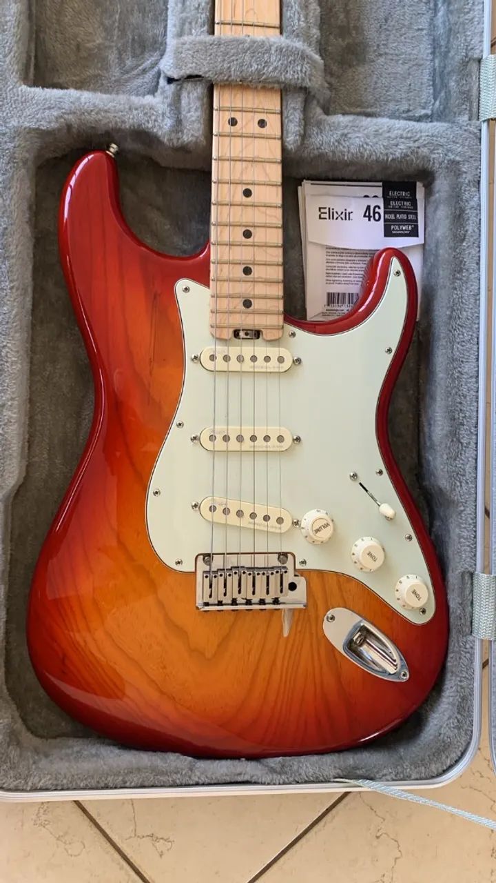 Fender American Elite Stratocaster - Foto 2