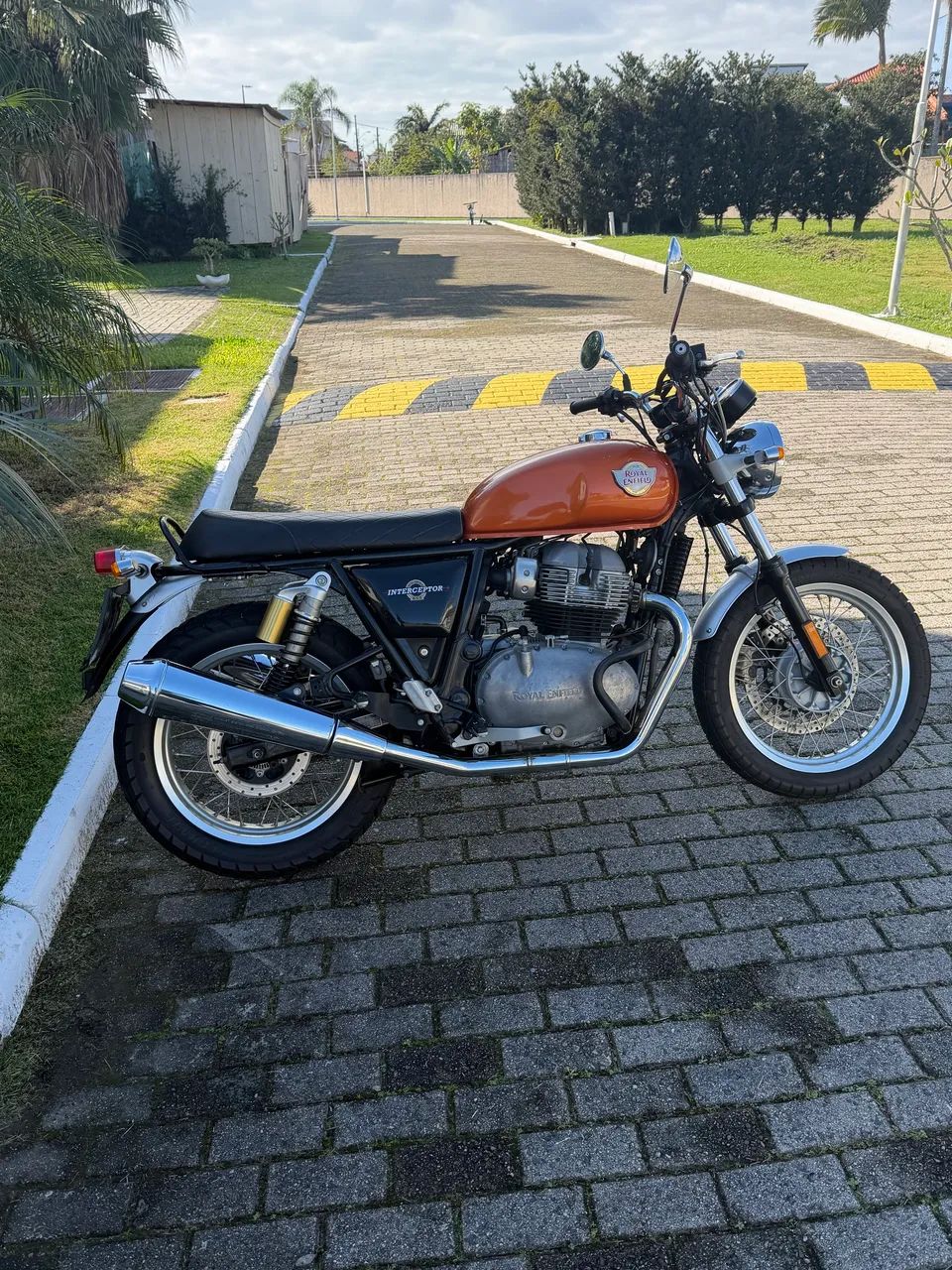 Royal Enfield  - Foto 4