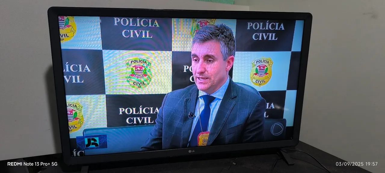 SMART TV LG 32 POLEGADAS BEM CONSERVADA  - Foto 4