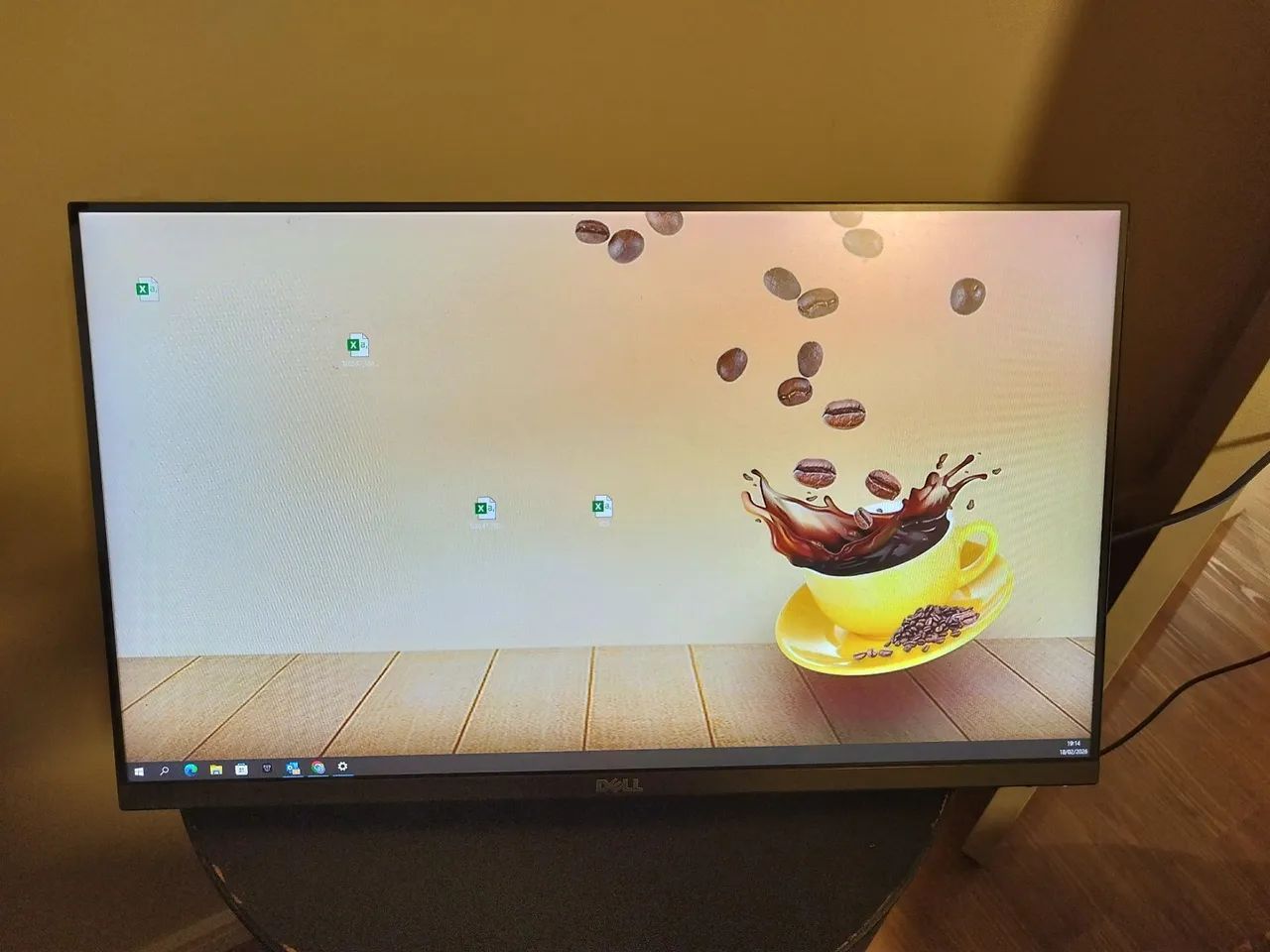 Monitor Touch Dell P2418HT 24? Completo com Base + Cabos