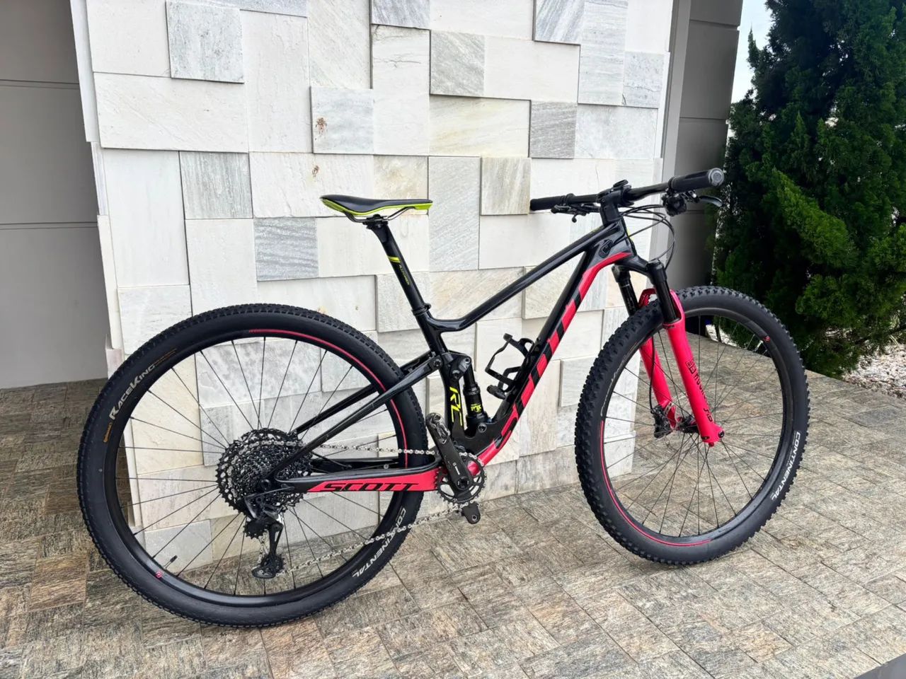  Scott Contessa Spark RC 900