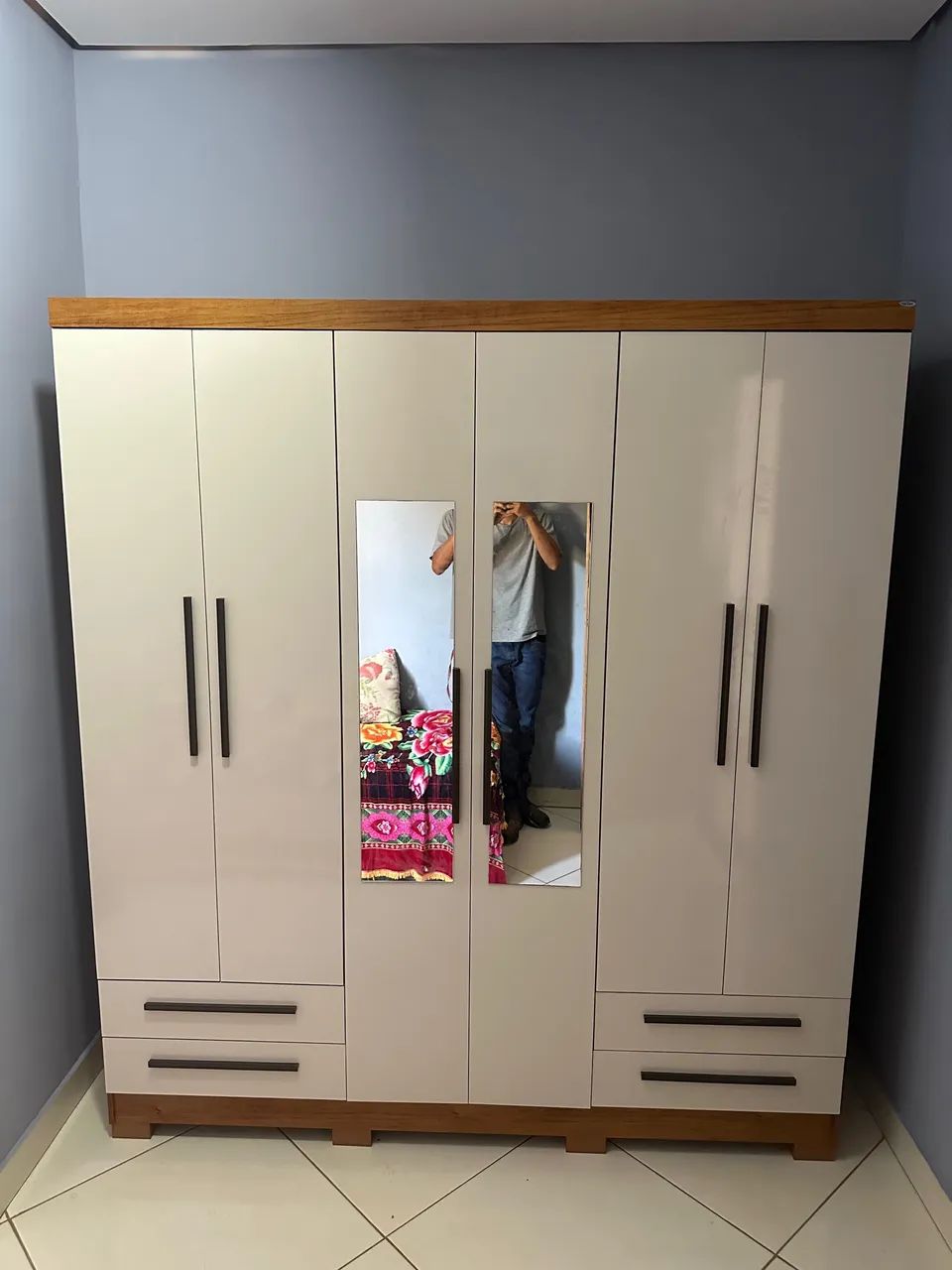 GUARDA ROUPA 