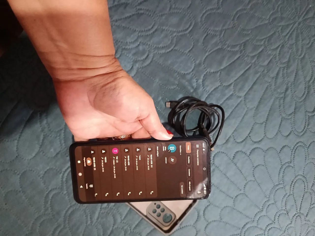 Vendo esse redmi 11 normal acompanha cabo e capinha sem queima velas 