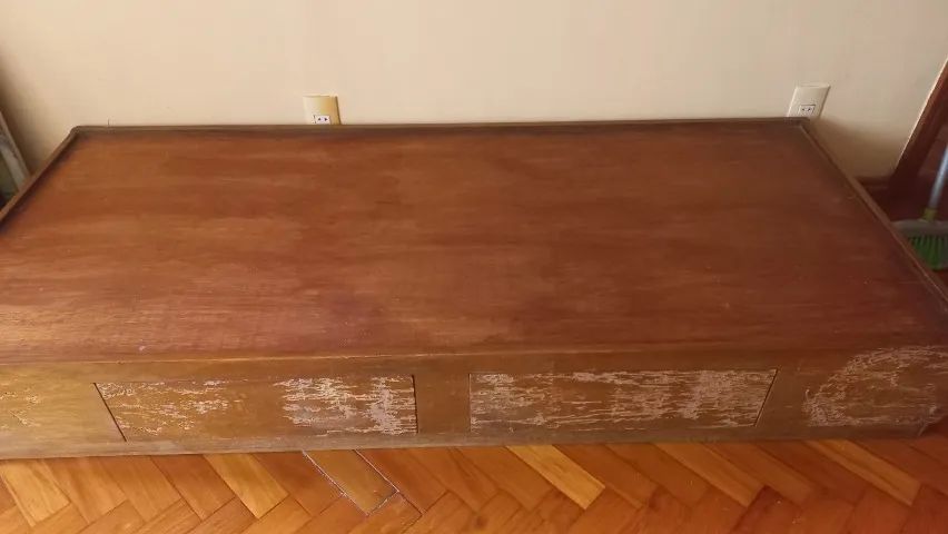 Cama de solteiro em madeira com duas gavetas - Foto 4